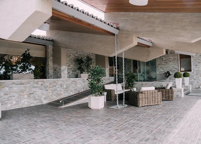 El Montico - Singular's Отель 4*